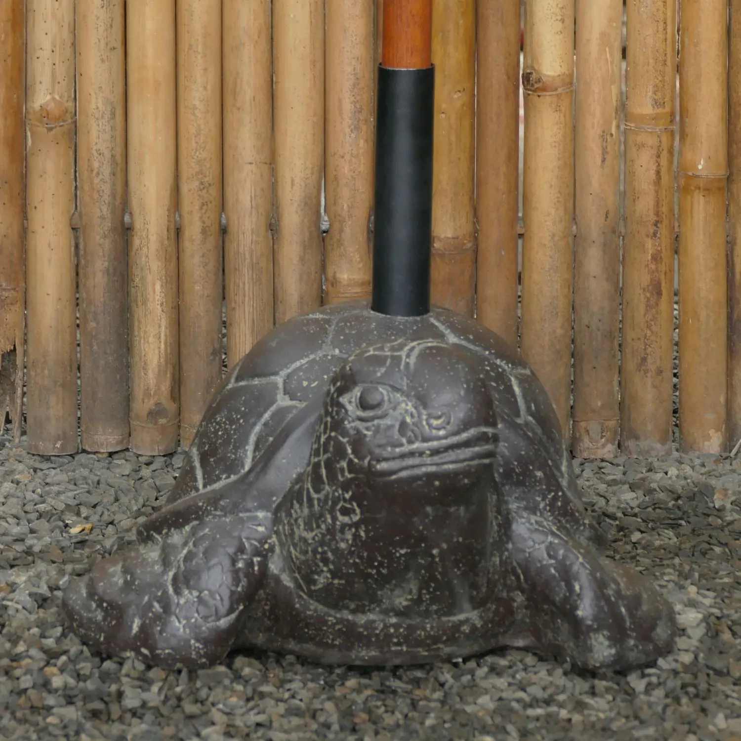  Product image 2 of the product “Turtle umbrella stand made of cast stone, 28cm height, with plastic pipe inside (48mm diameter, 23cm depth), 1 set with metal pipe (45mm diameter, 40cm Height) ”